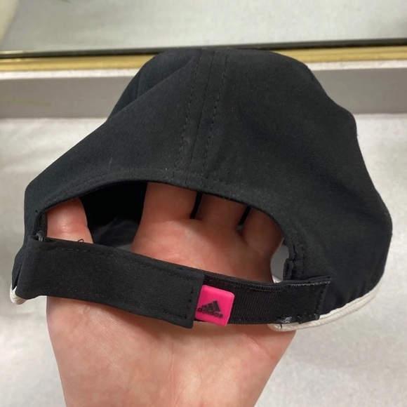 Adidas hat - Picture 3 of 3